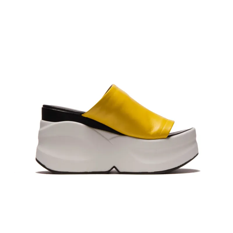 Cricket Yellow Leather sold by L'Intervalle