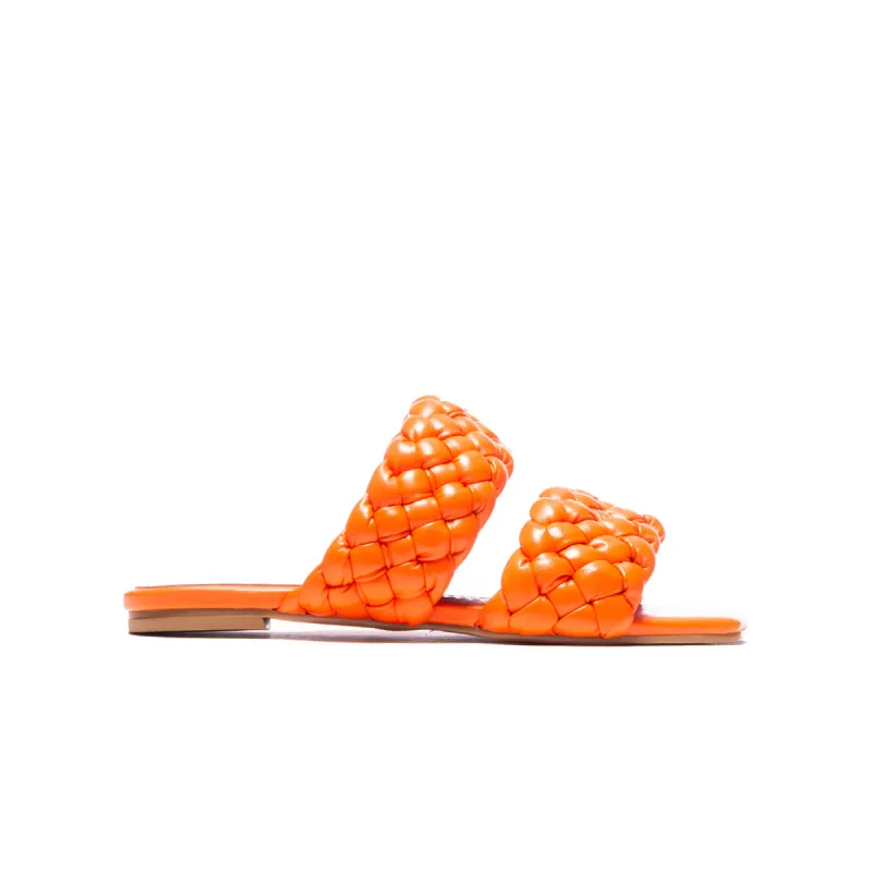 Lounge Orange Leather sold by L'Intervalle