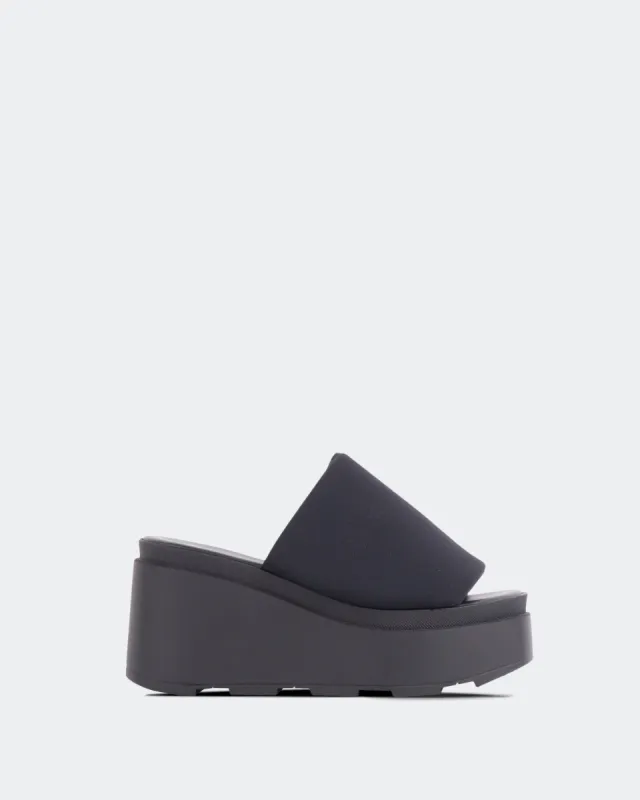 Jenner Black Lycra sold by L'Intervalle