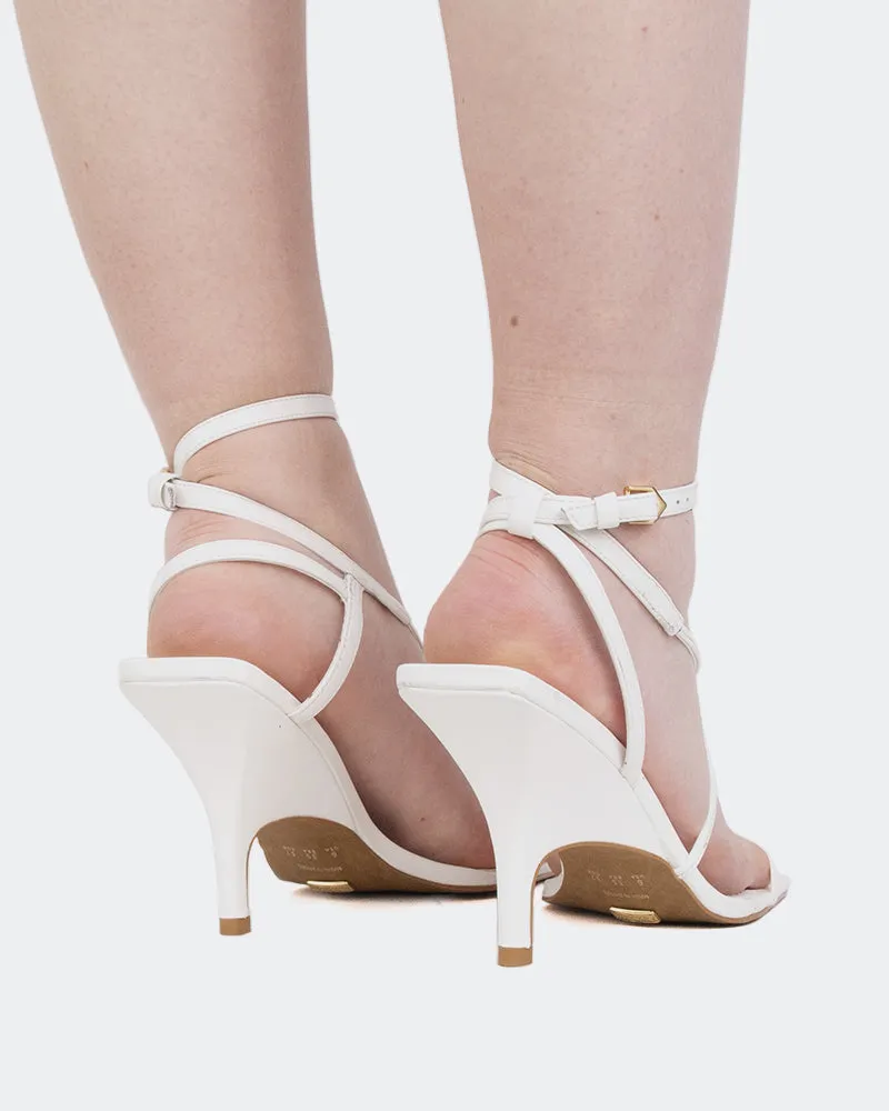 Liquid White Leather sold by L'Intervalle product image thumbnail 3