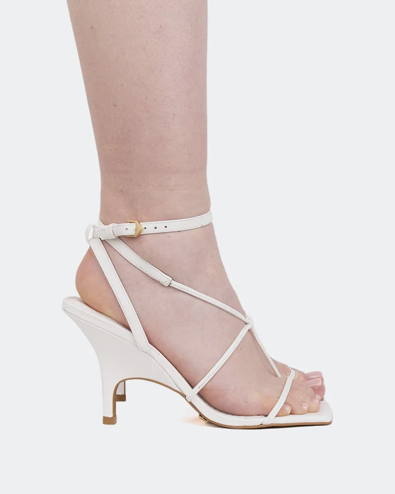 Liquid White Leather sold by L'Intervalle