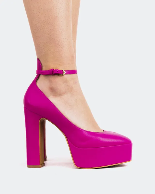 Habibi Fuschia Leather sold by L'Intervalle