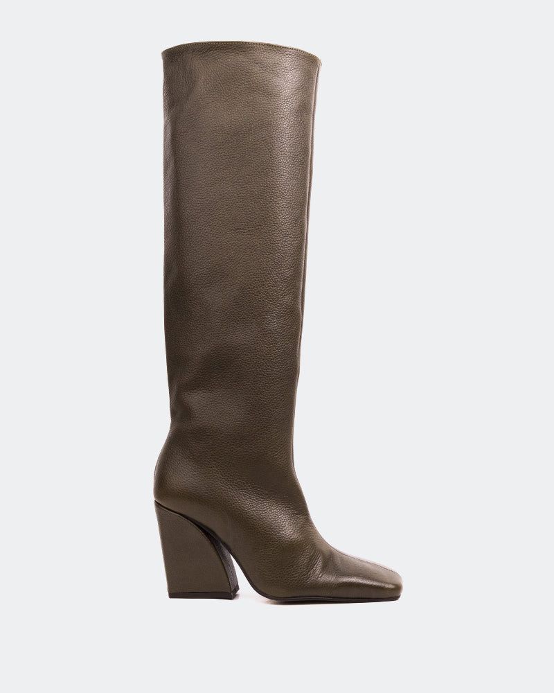 Blythe Khaki Leather sold by L'Intervalle