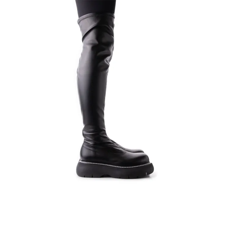 Helga Black Stretch sold by L'Intervalle
