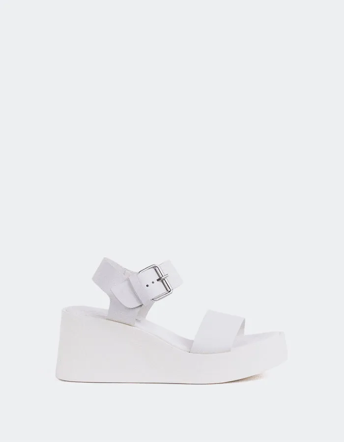 Dear White Leather sold by L'Intervalle