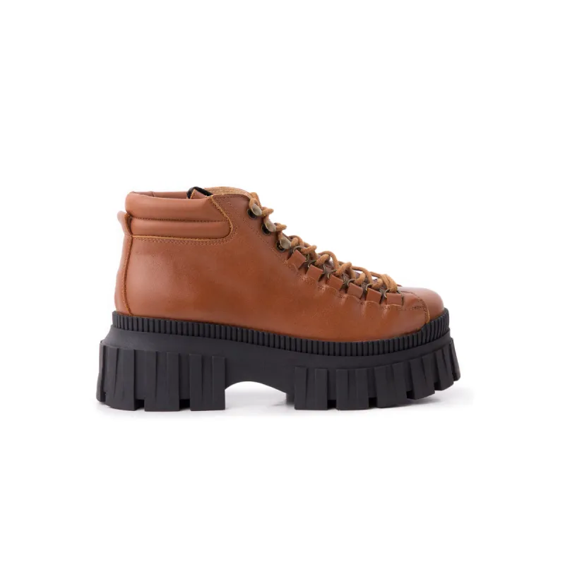 Cedric Chestnut Leather sold by L'Intervalle