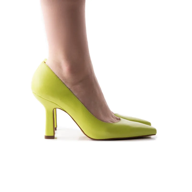 Wales Kiwi Leather sold by L'Intervalle