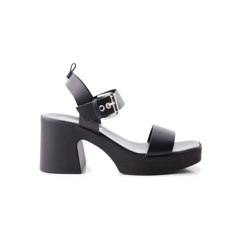 Domizia Black Leather sold by L'Intervalle