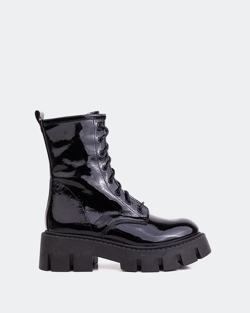 Sandon Black Naplack sold by L'Intervalle