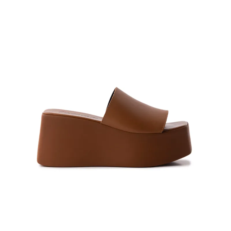 Bae Tan Leather sold by L'Intervalle