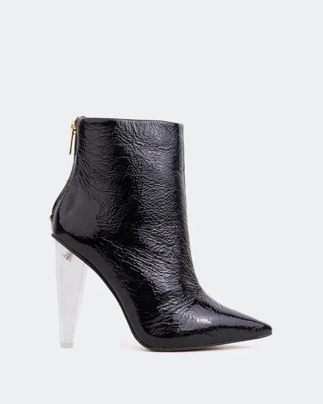 Zoi Black Naplack sold by L'Intervalle