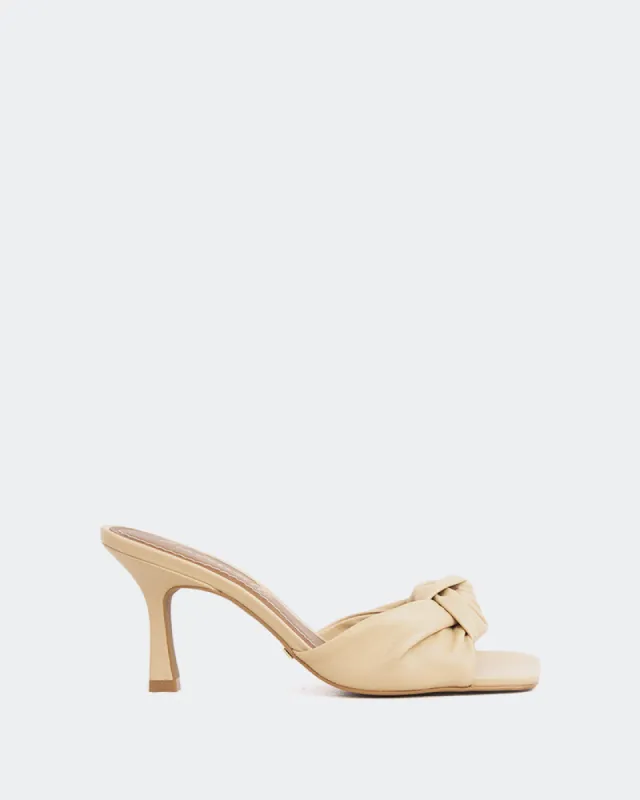 Opalia Camel Leather sold by L'Intervalle