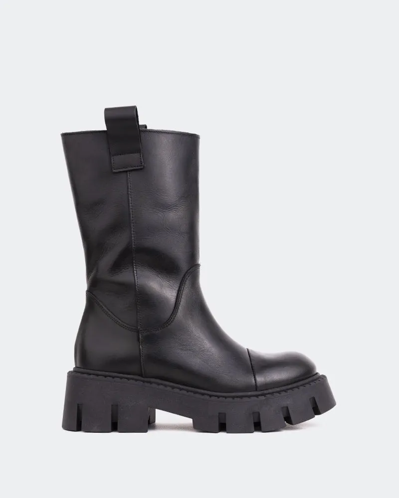 Winnipeg Black Leather sold by L'Intervalle