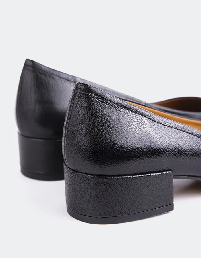 Paisley Black Vintage Leather sold by L'Intervalle product image thumbnail 4