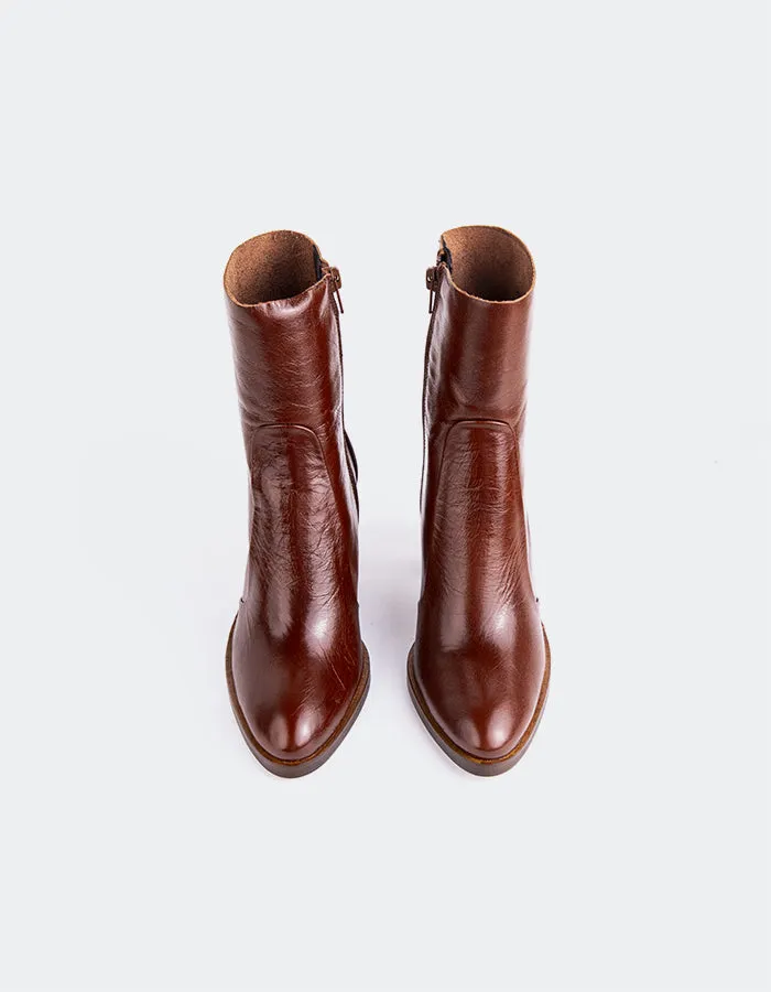 Giove Chestnut Leather sold by L'Intervalle product image thumbnail 5