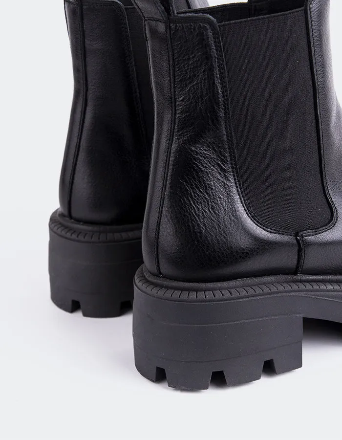 Giannis Black Leather sold by L'Intervalle product image thumbnail 4