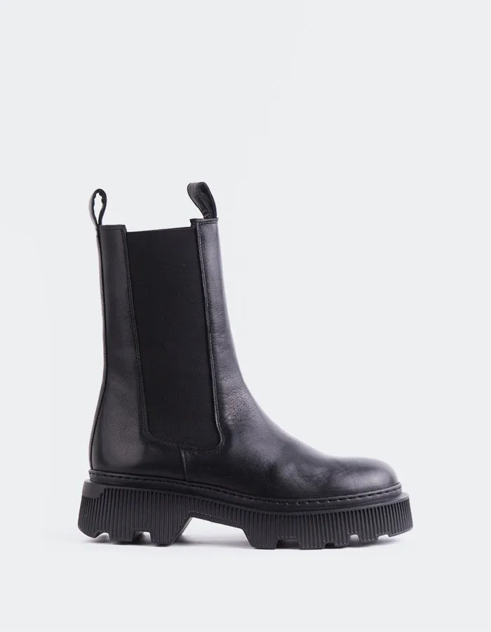 Gianella Black Leather sold by L'Intervalle