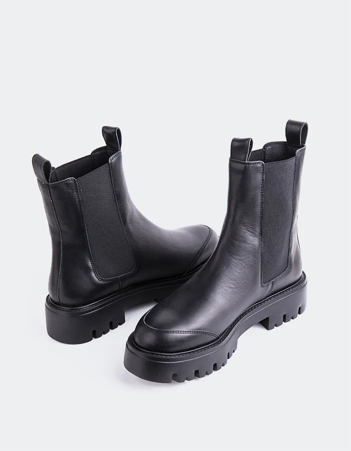 Flynt Black Leather sold by L'Intervalle product image thumbnail 5