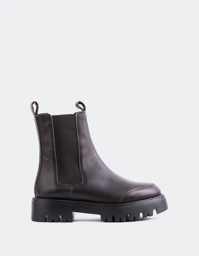 Flynt Brown Leather sold by L'Intervalle