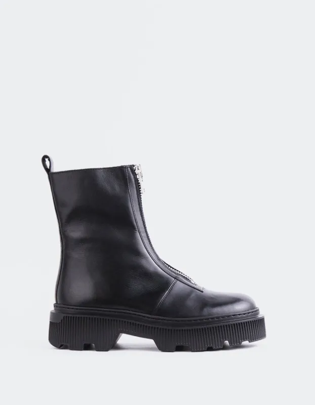Florrie Black Leather sold by L'Intervalle
