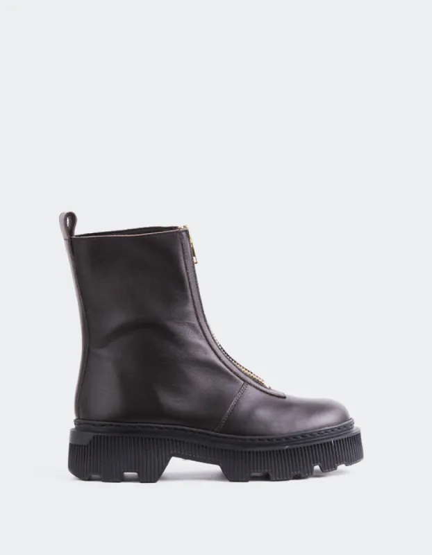 Florrie Brown Leather sold by L'Intervalle