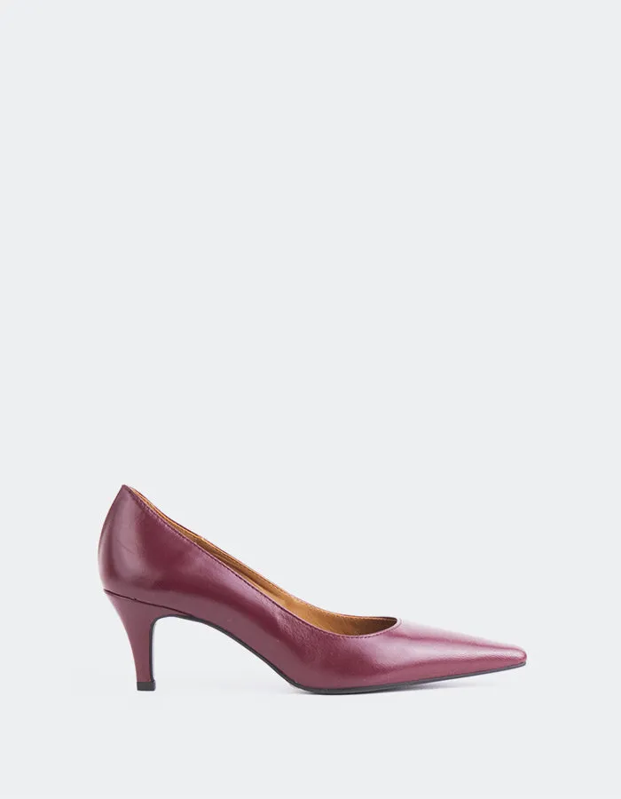 Edzell Burgundy Leather sold by L'Intervalle