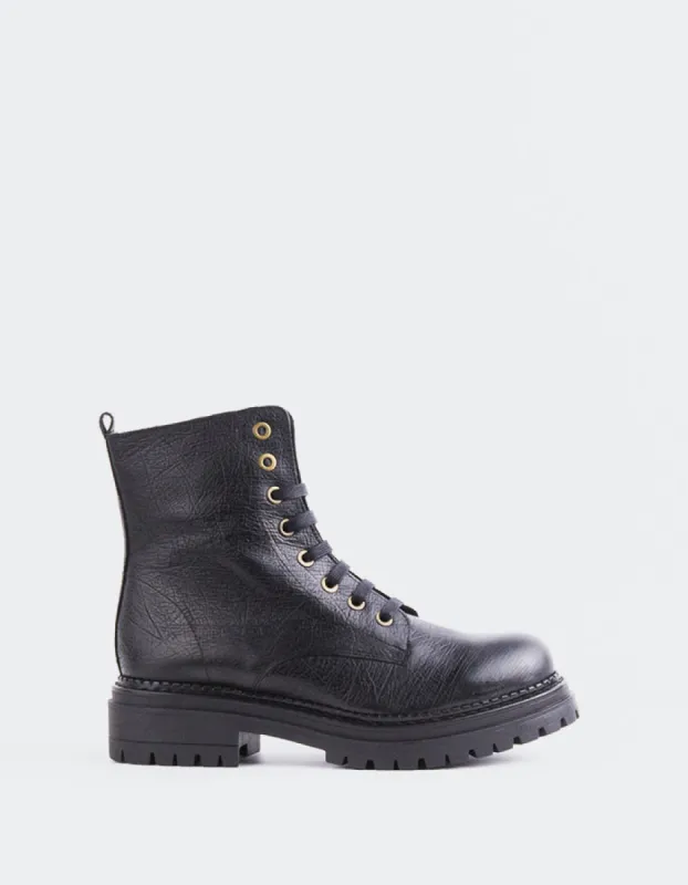 Fidelina Black Leather sold by L'Intervalle