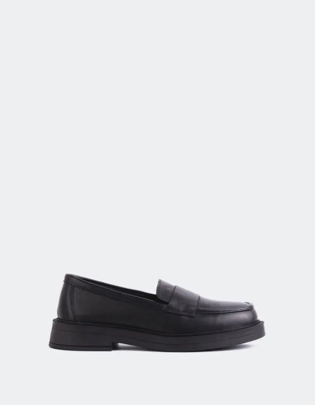Novee Black Leather sold by L'Intervalle