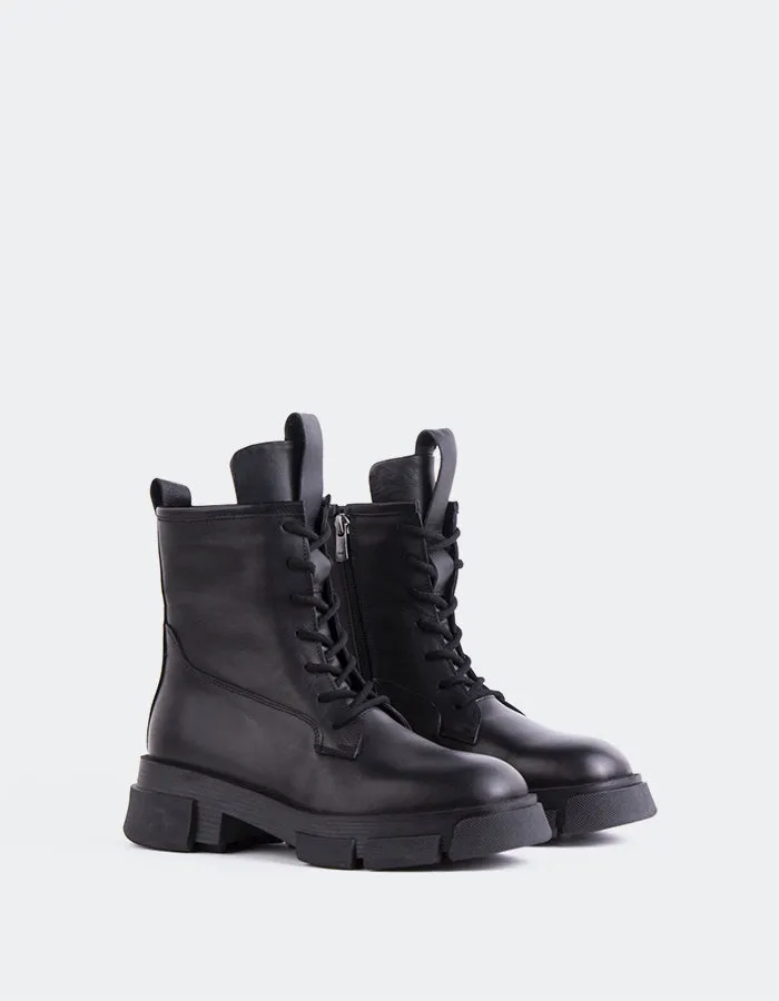 Almagro Black Leather sold by L'Intervalle product image thumbnail 2