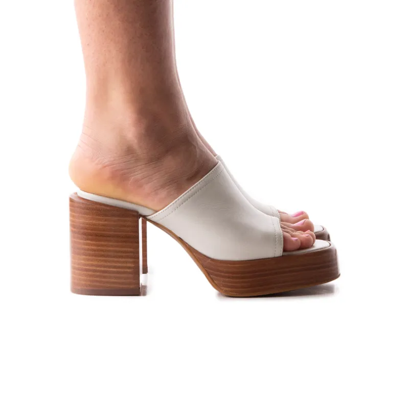 Pachuca Off White Leather sold by L'Intervalle