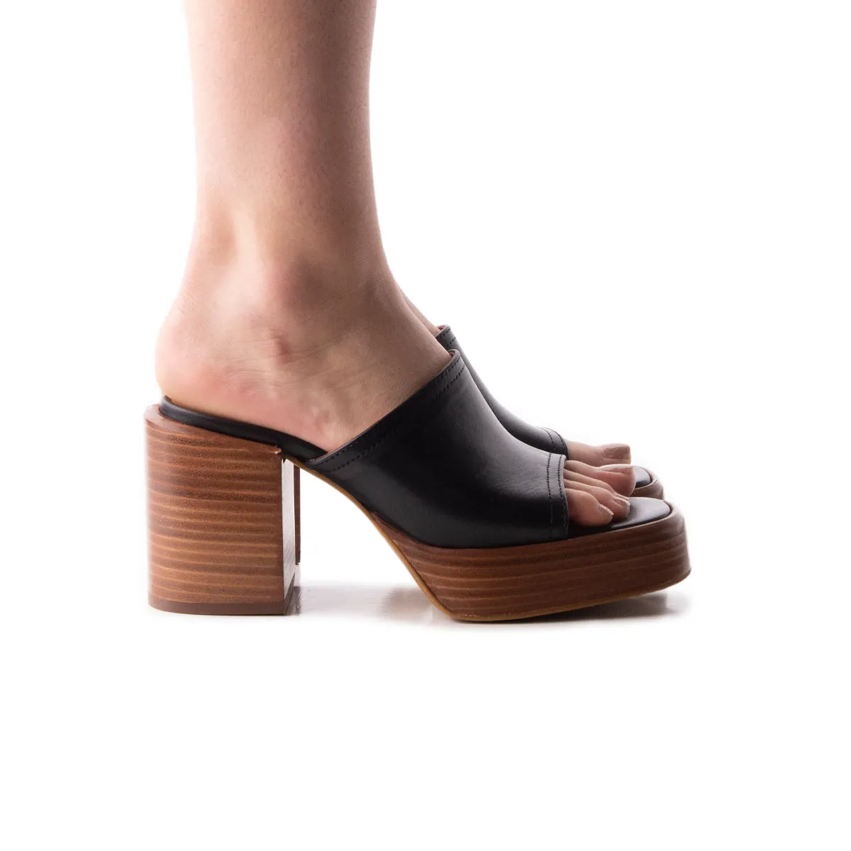 Pachuca Black Leather sold by L'Intervalle