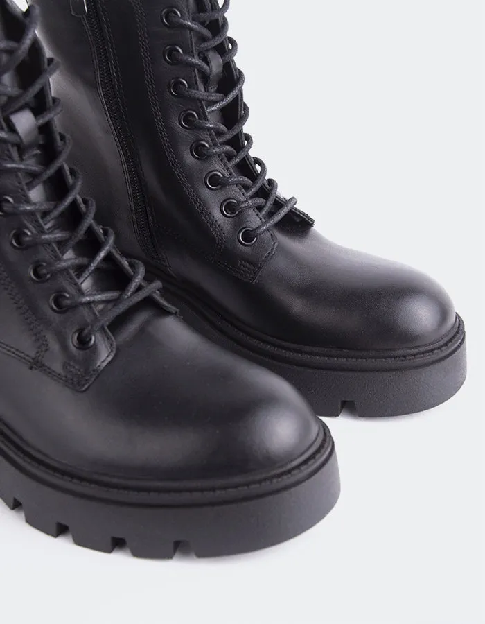 Marstrup Black Leather sold by L'Intervalle product image thumbnail 3