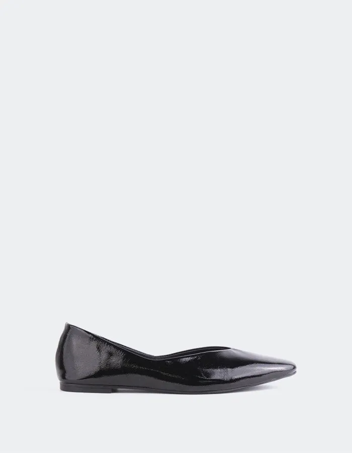 Glissandra Black Patent sold by L'Intervalle