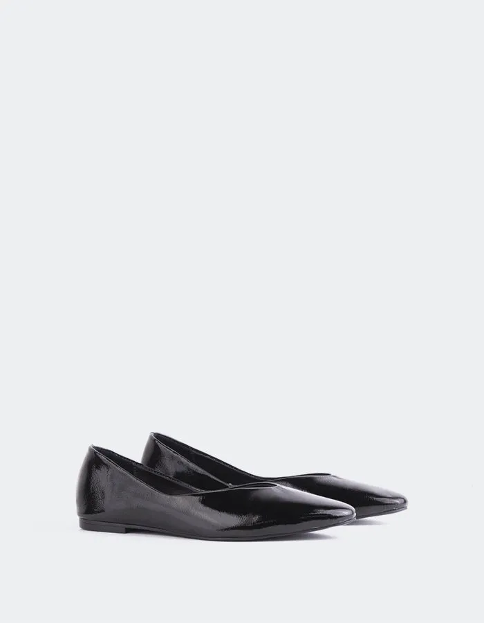 Glissandra Black Patent sold by L'Intervalle product image thumbnail 2