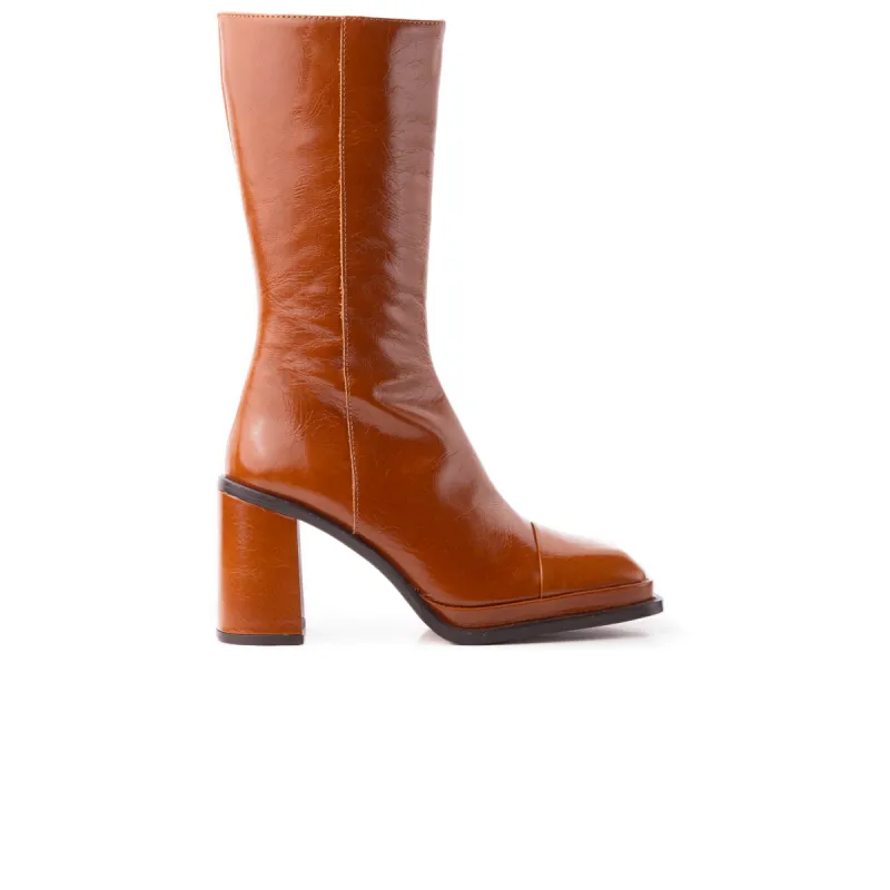 Andover Tan Leather sold by L'Intervalle