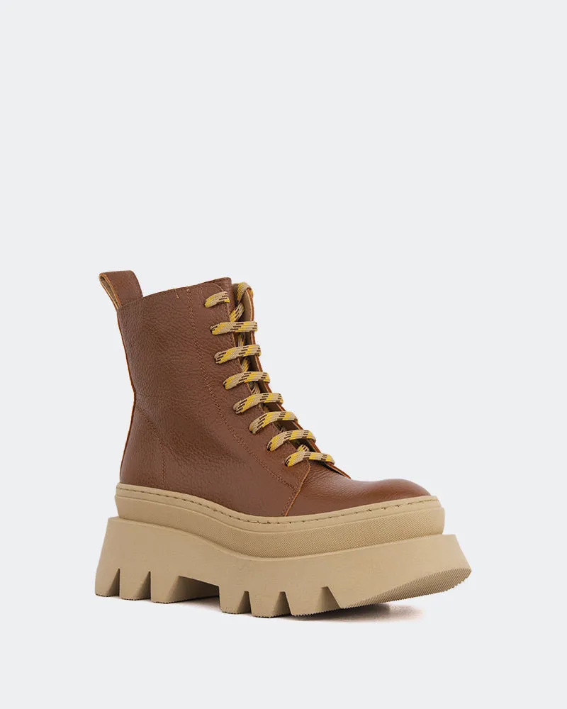 Bianchi Camel Leather sold by L'Intervalle product image thumbnail 2