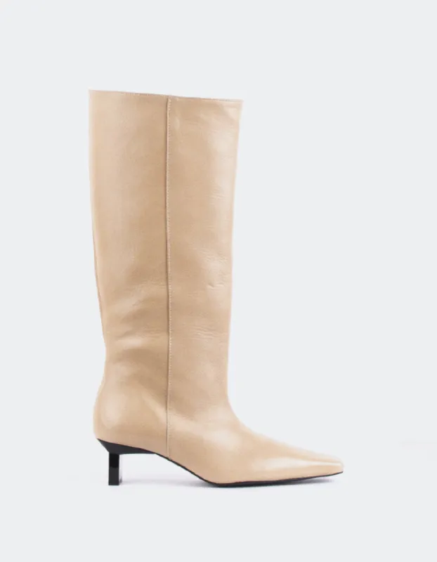 Blanzy Camel Leather sold by L'Intervalle