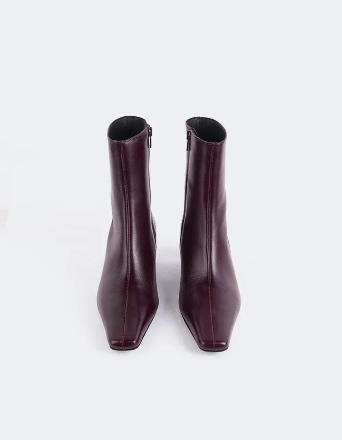 Karylle Burgundy Leather sold by L'Intervalle product image thumbnail 5