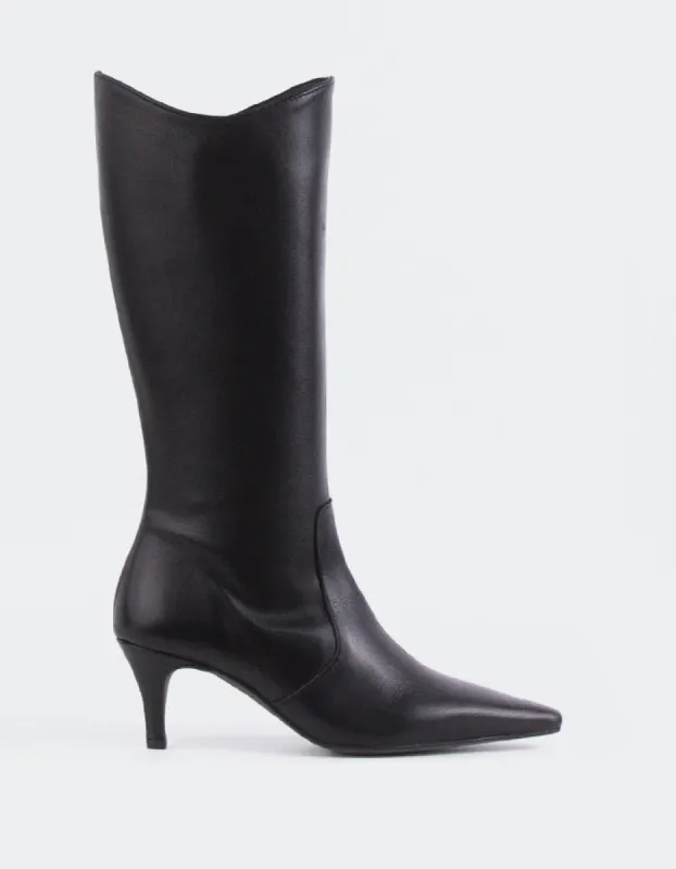 Odyssia Black Leather sold by L'Intervalle