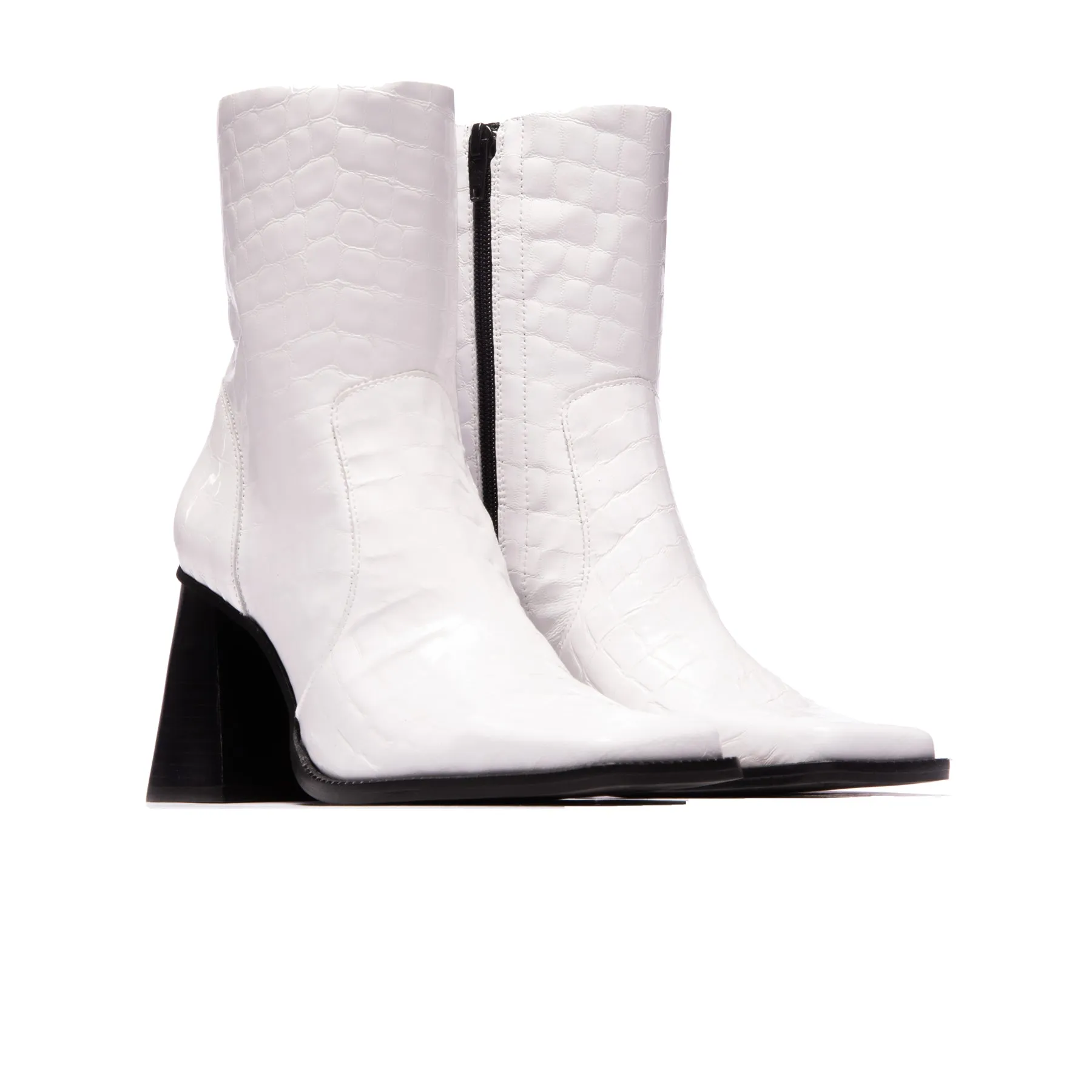 Melana White Croco Leather sold by L'Intervalle product image thumbnail 3