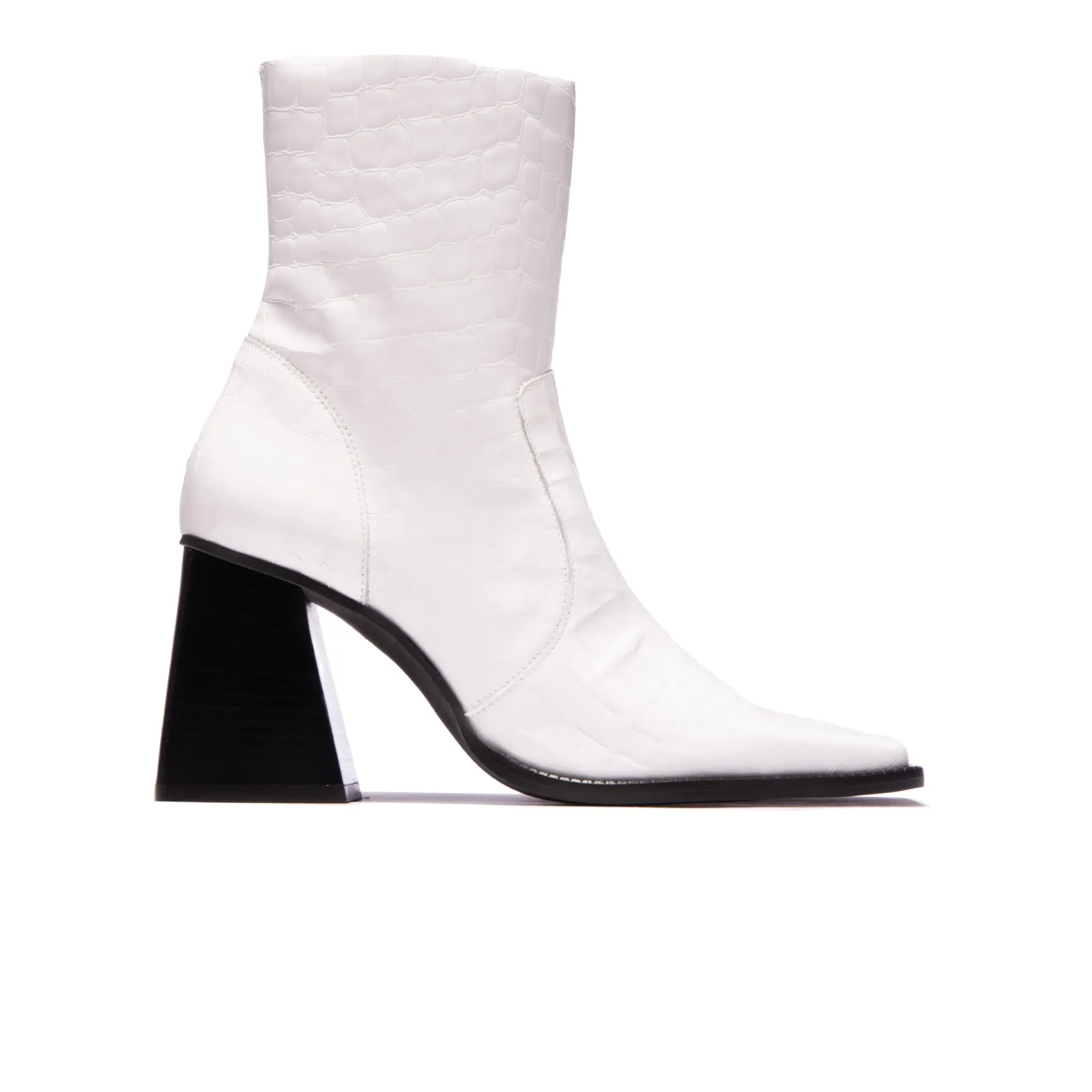 Melana White Croco Leather sold by L'Intervalle