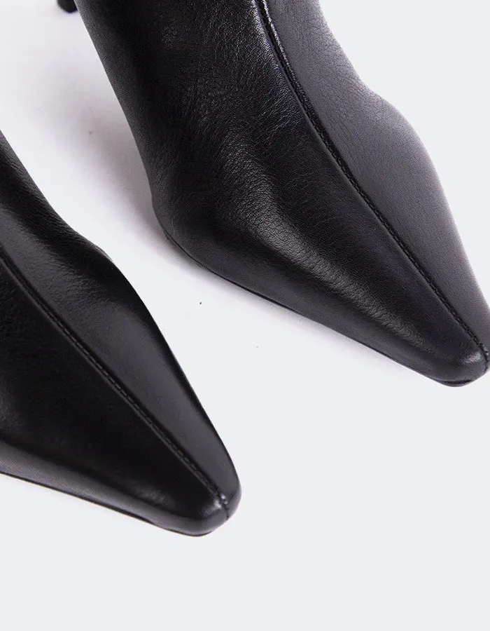 Ostara Black Leather sold by L'Intervalle product image thumbnail 3