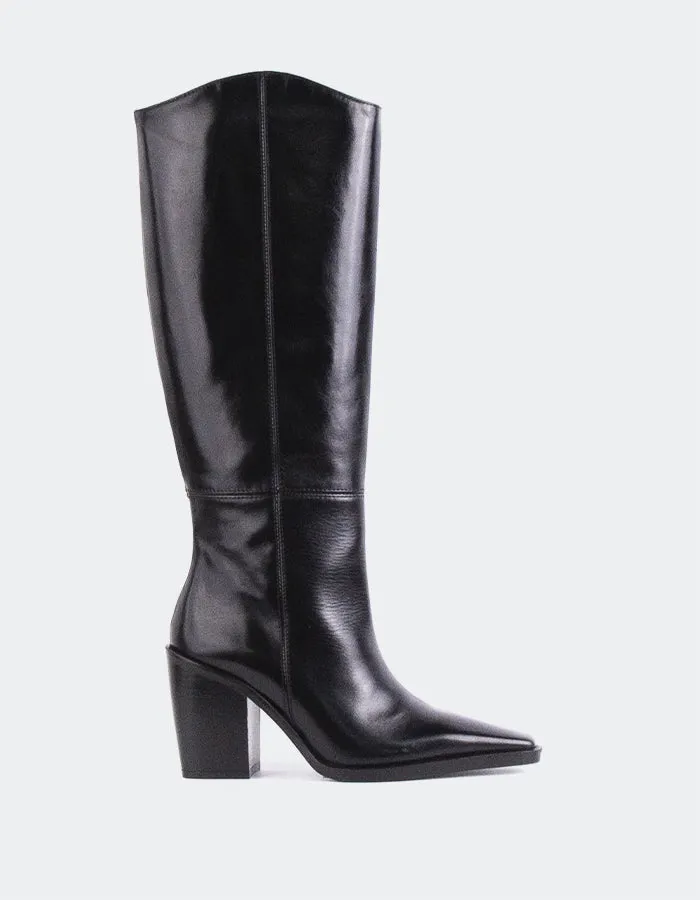 Melville Black Leather sold by L'Intervalle