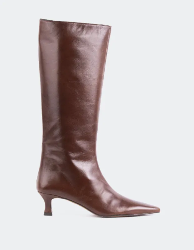 Merit Chestnut Leather sold by L'Intervalle