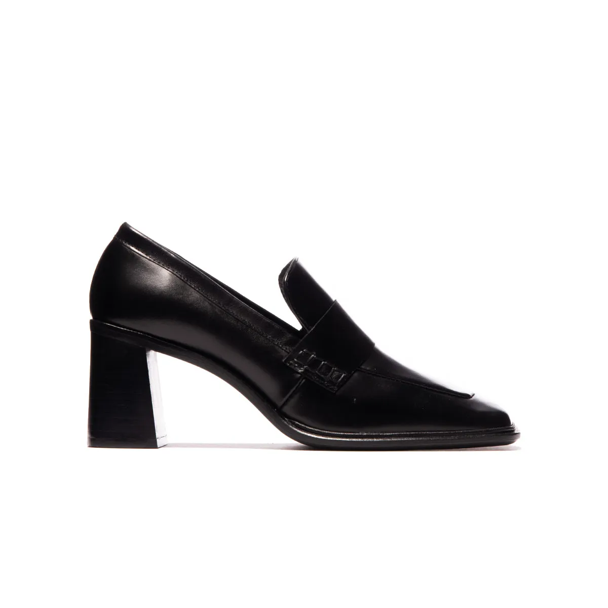 Macduff Black Leather sold by L'Intervalle