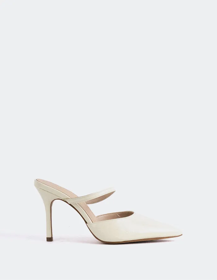 Celandine Off White Naplack sold by L'Intervalle