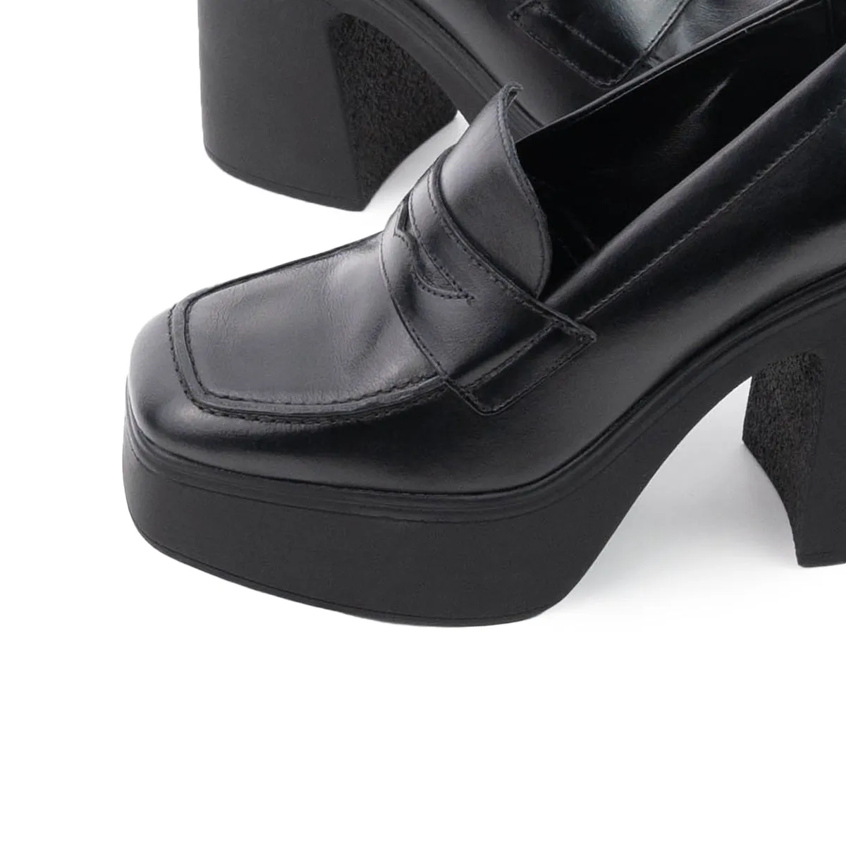 Scopello Black Leather sold by L'Intervalle product image thumbnail 3