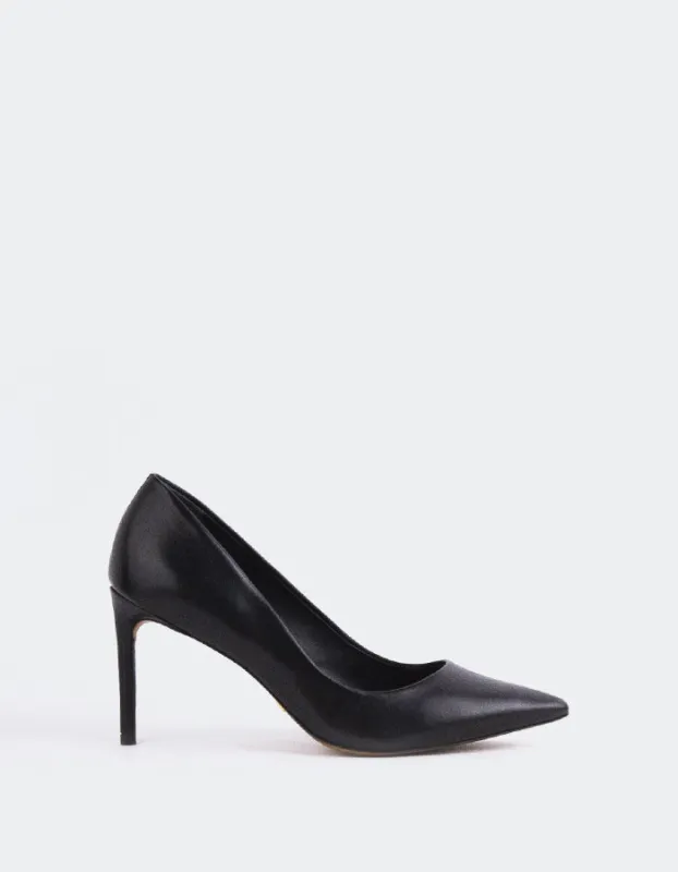 Zinnia Black Leather sold by L'Intervalle
