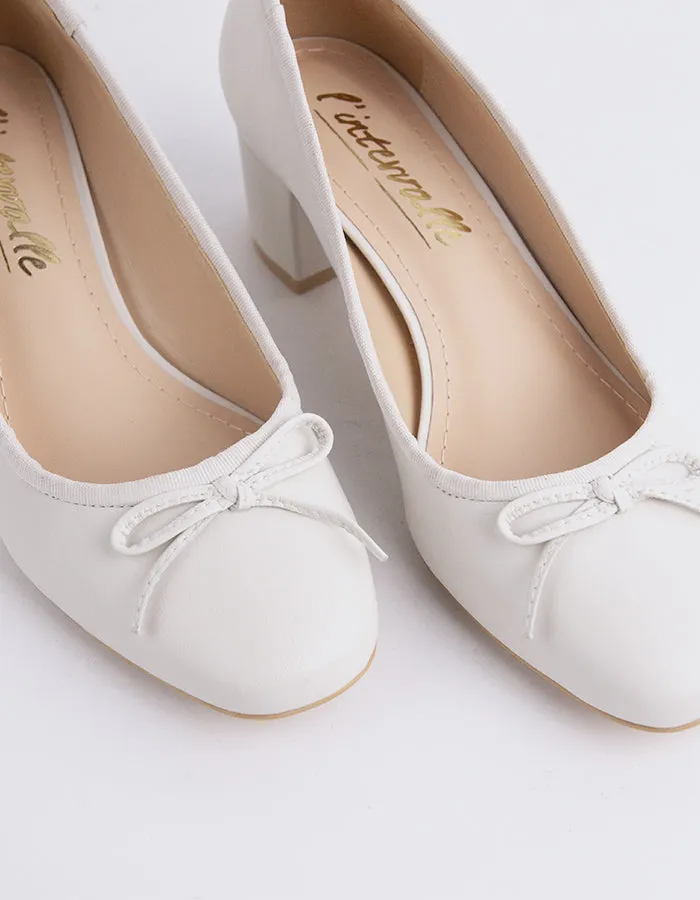 Ruslan White Leather sold by L'Intervalle product image thumbnail 2