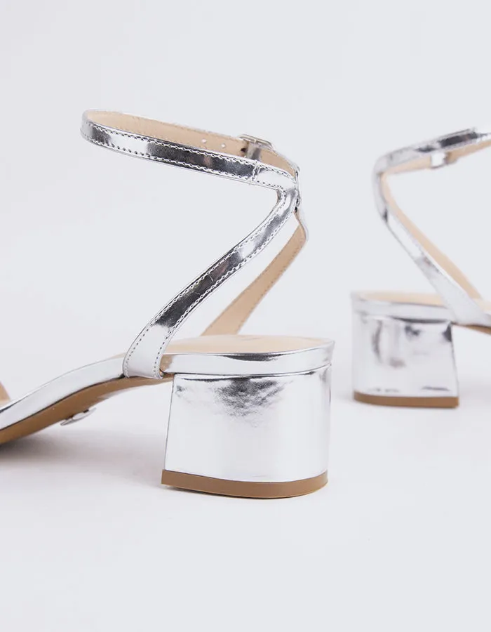 Spirea Silver Mirror sold by L'Intervalle product image thumbnail 4